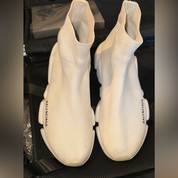 WOMEN'S BALENCIAGA SPEED 2.0 RECYCLED KNIT SNEAKER IN White - Picture 7 of 8